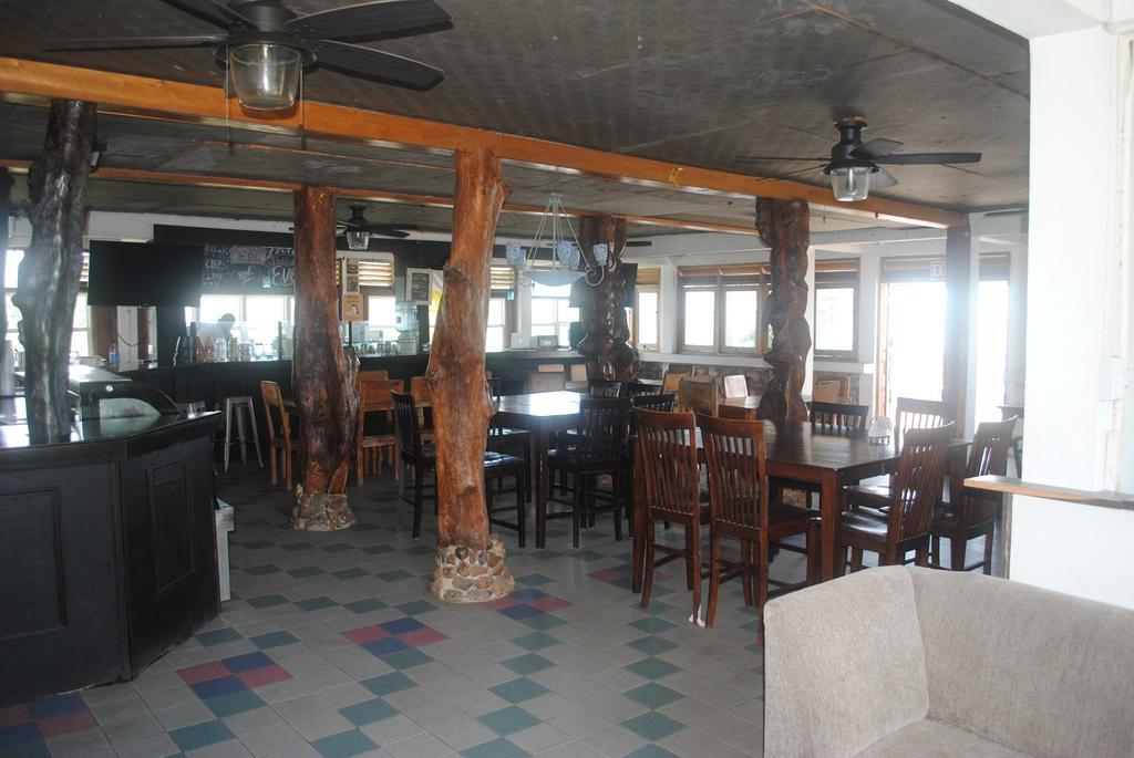 The Sea Front Inn 蓬塔戈尔达 外观 照片