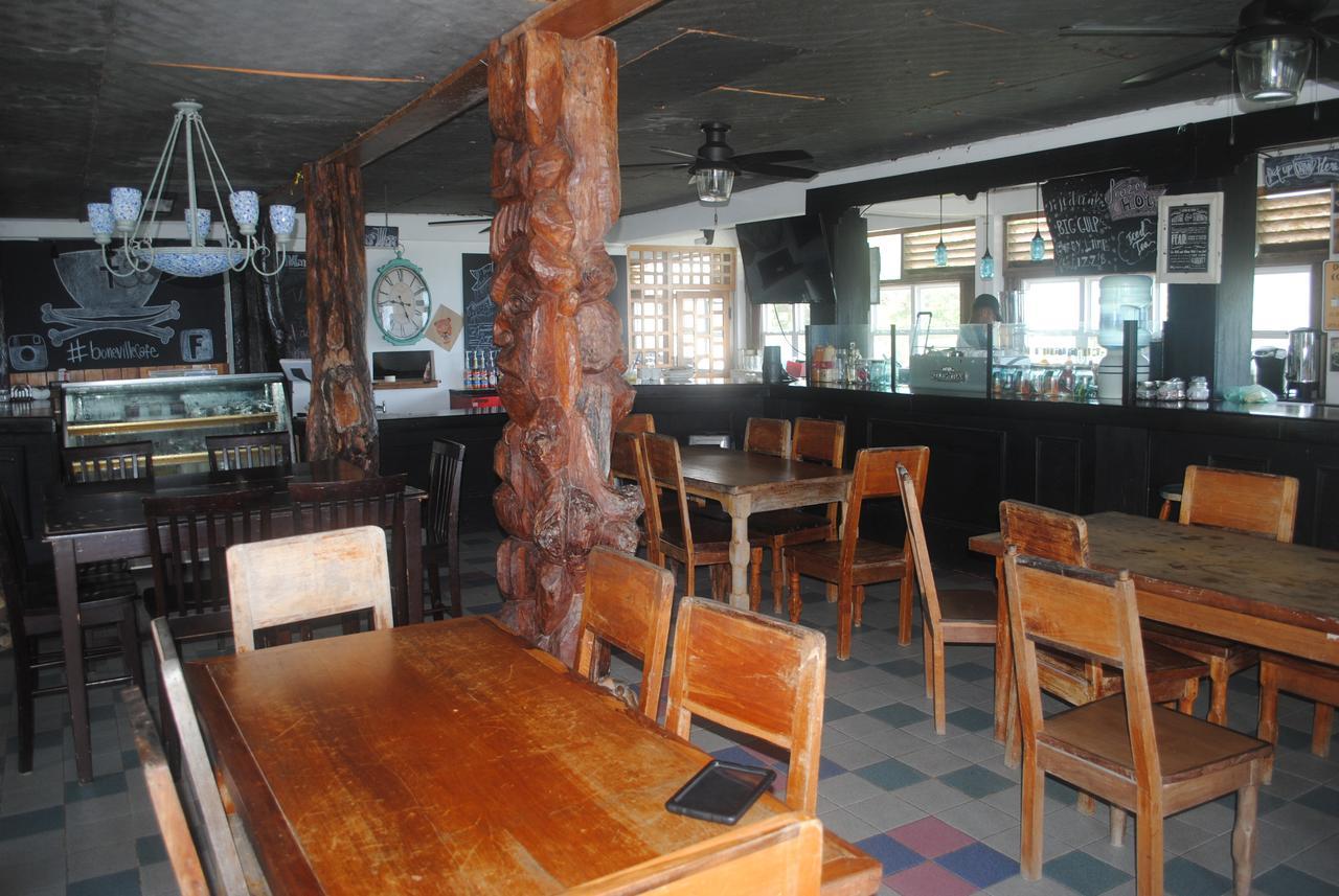 The Sea Front Inn 蓬塔戈尔达 外观 照片