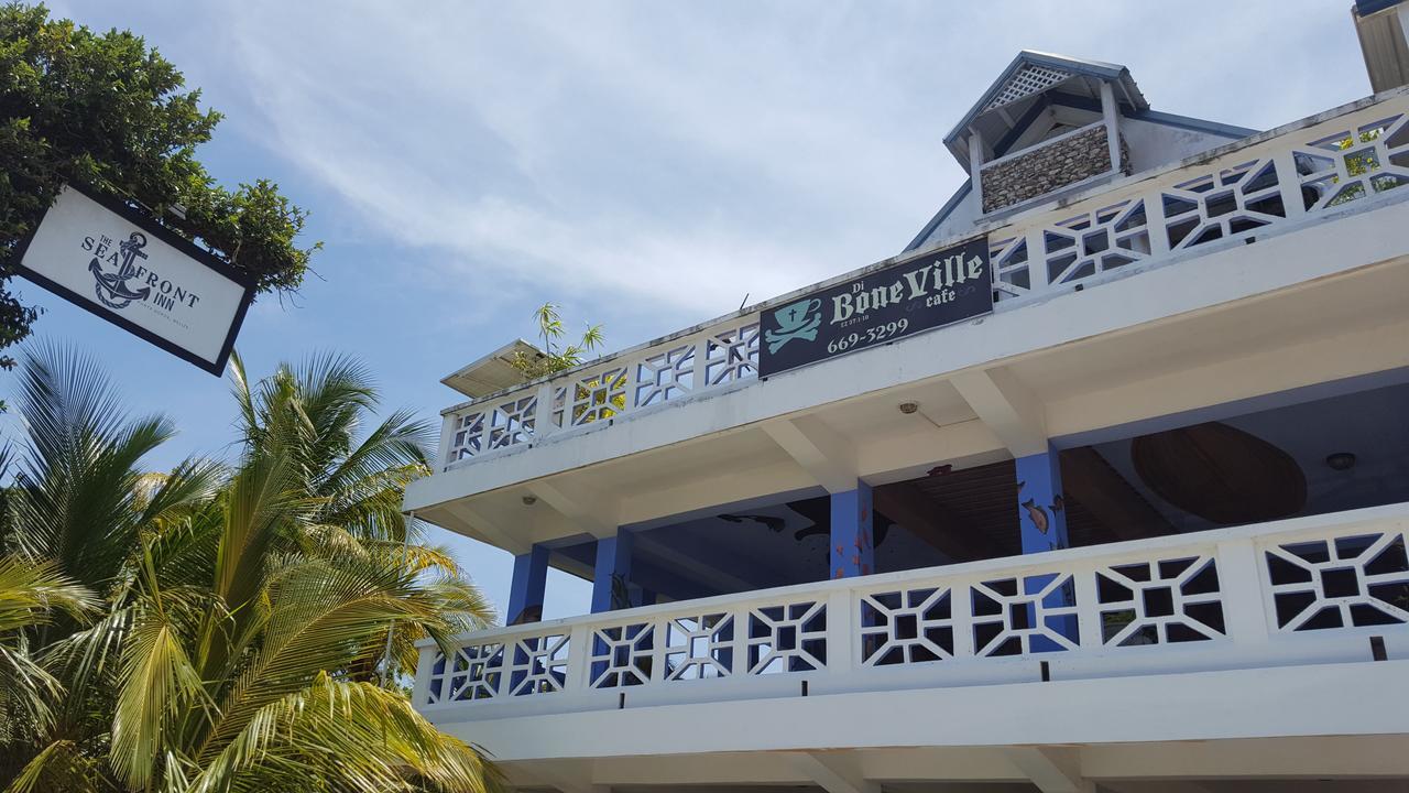 The Sea Front Inn 蓬塔戈尔达 外观 照片