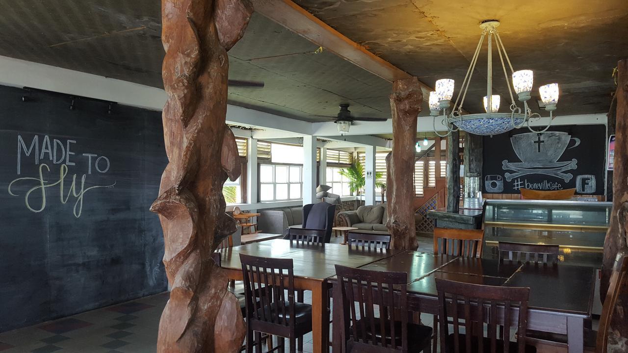 The Sea Front Inn 蓬塔戈尔达 外观 照片