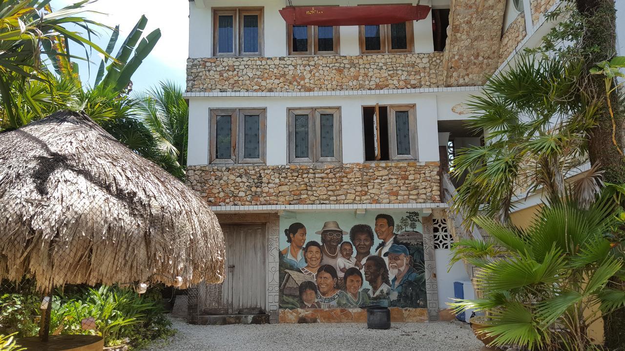 The Sea Front Inn 蓬塔戈尔达 外观 照片